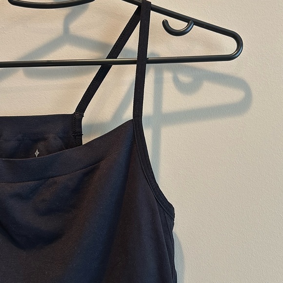 NWOT, Nux, women’s athletic cami, shelf bra, textured pattern - Picture 3 of 7